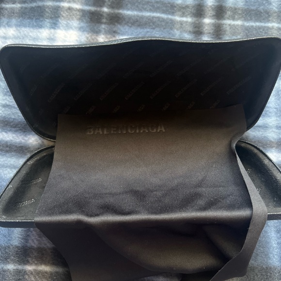 59mm Balenciaga Sunglasses Blue & Silver - Picture 8 of 12